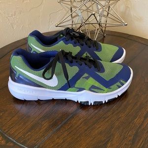 ‼️SOLD‼️NWOT Nike flex 6Y